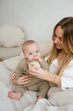 Baby Bottle 8 Oz Medium Flow Oat 10 Baby Bottle 8 Oz Medium Flow Oat -Baby Product Shop 0f9e0958cb8d45b427b77511dc087326b6b7c66fee2ffa6ad1bd41df60924631