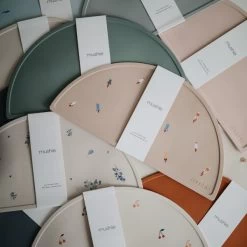 Mushie Silicone Place Mat (Lilac Flowers) -Baby Product Shop 7O0A5858 2400px 600x600 1