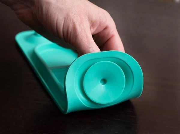 A Busy Baby Mini Mat - Pewter 5 A Busy Baby Mini Mat - Pewter - Image 3