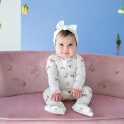 Zippered Footie In Butterfly -Baby Product Shop kyte baby zippered footies zippered footie in butterfly 31993095684207 1300x cc53f8b4 b934 44b6 b44d 239a55eaaba6