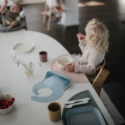 Mushie Silicone Place Mat (White Daisy) -Baby Product Shop lmushie big one 11of89 cc00bd74 8b38 400d 8797 dcfe126de72d 600x600 1