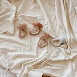 Mod Feeder™ - Sand -Baby Product Shop mod feeder sand pretty please teethers lil tulips 30323677921398