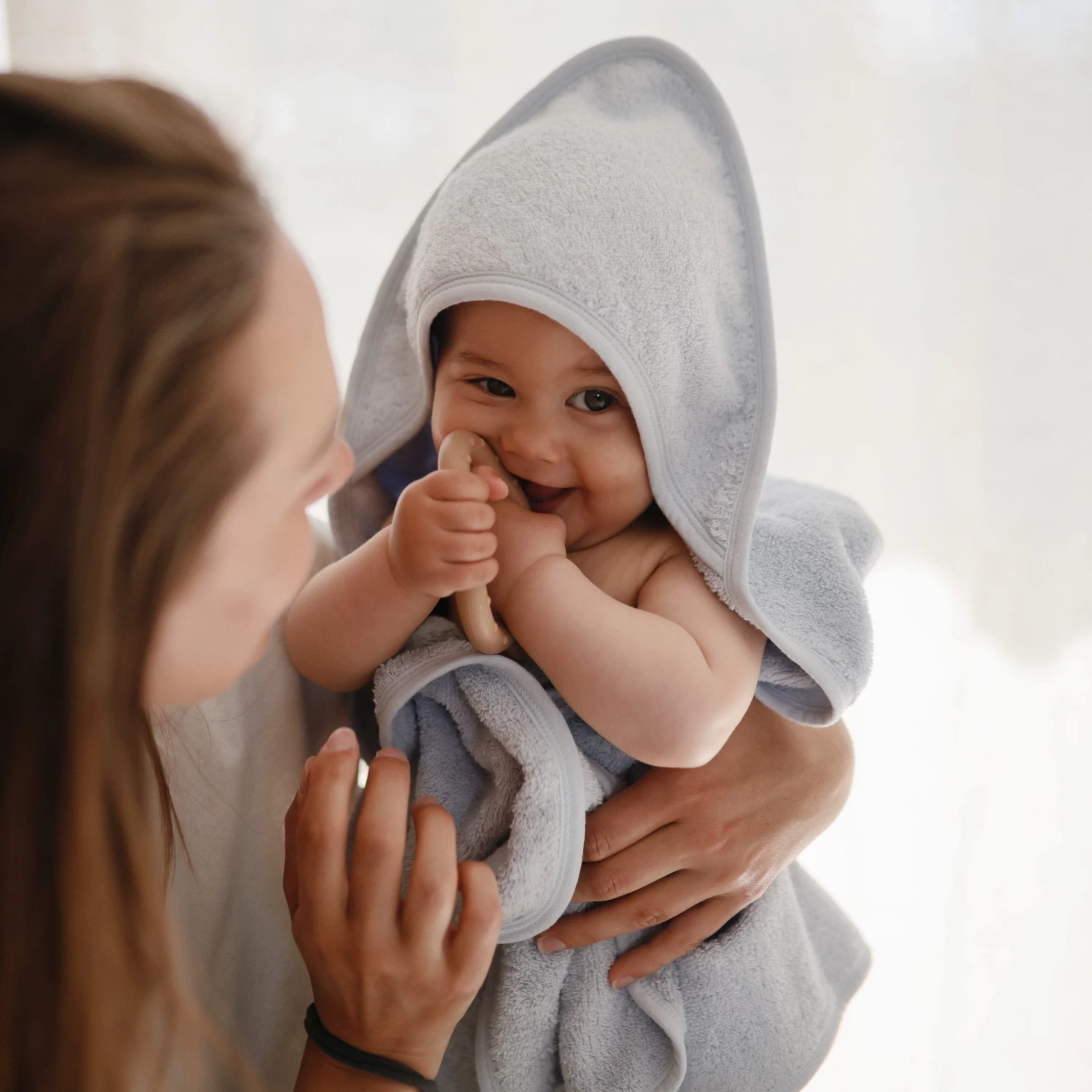 Mushie Organic Cotton Baby Hooded Towel (Baby Blue) 6 Mushie Organic Cotton Baby Hooded Towel (Baby Blue) - Image 4